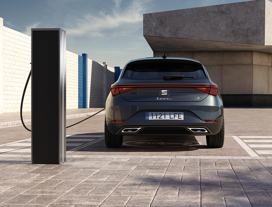 seat leon e-hybrid magnetic tech colour in a charging station