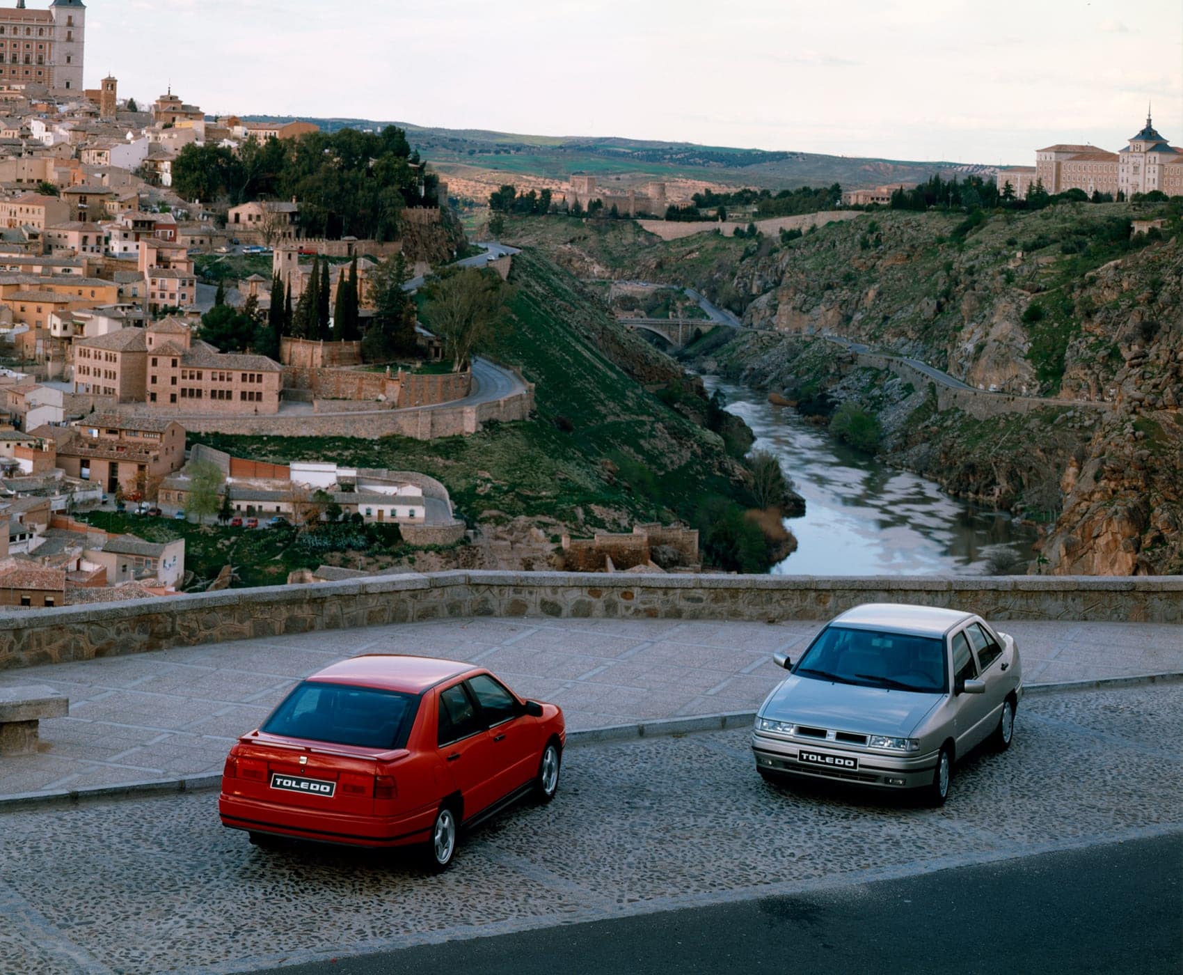 SEAT brand history 1990s - SEAT Toledo sedan cars in Toledo city