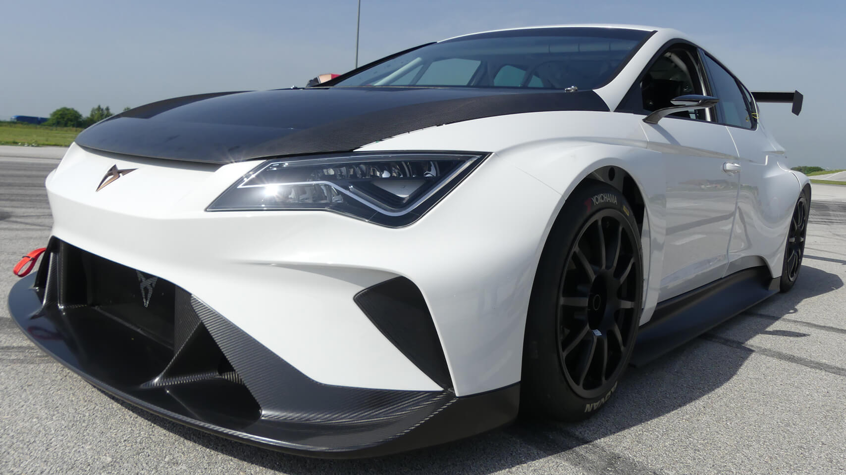 Touring electric sports car CUPRA e-Racer has first track
