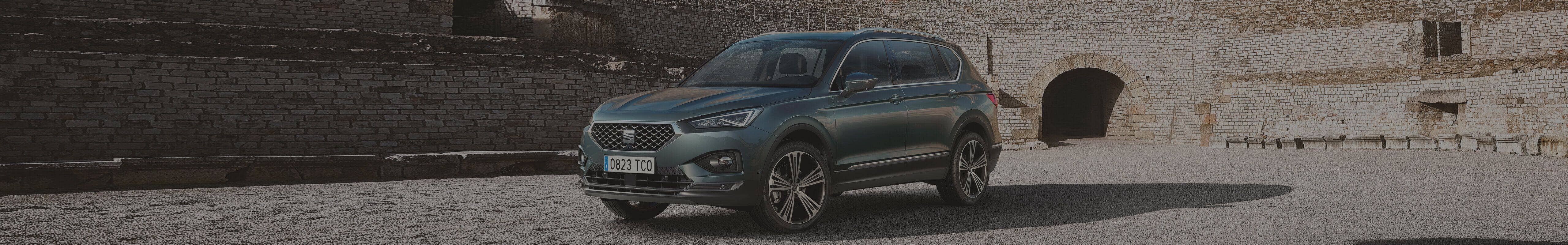 SEAT Tarraco large SUV at the old roman circus ruins - Two new assistants for the Tarraco