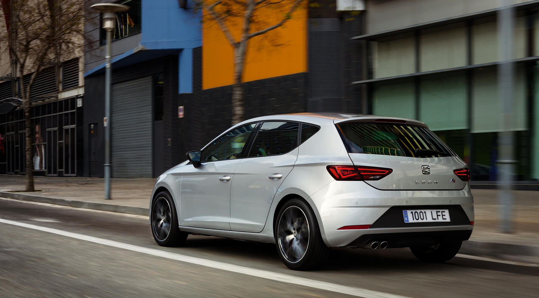 Hatchback - SEAT Leon compact city car